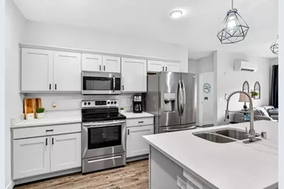 1501 N Windsor Avenue #201, Cottage Grove, WI 53527 - Photo 3