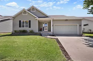 909 Tony Dr, Madison, WI 53704 - Photo 1