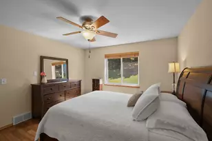 909 Tony Dr, Madison, WI 53704 - Photo 13