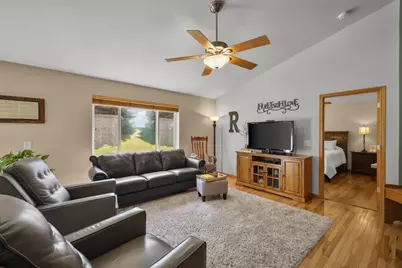 909 Tony Drive, Madison, WI 53704 - Photo 5