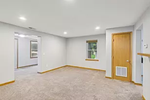 309 Cedar St, Baraboo, WI 53913 - Photo 11