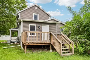 309 Cedar St, Baraboo, WI 53913 - Photo 3