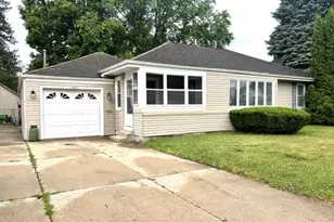 1402 Bennett St, Janesville, WI 53545 - Photo 1