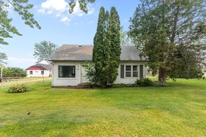 138 E Front Street, Marquette, WI 53947 - Photo 61