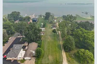 138 E Front Street, Marquette, WI 53947 - Photo 3