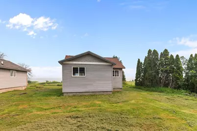 138 E Front Street, Marquette, WI 53947 - Photo 31