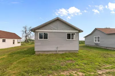 138 E Front Street, Marquette, WI 53947 - Photo 27