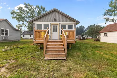 138 E Front Street, Marquette, WI 53947 - Photo 5