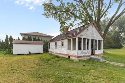 138 E Front Street, Marquette, WI 53947 - Photo 29