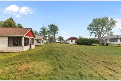 138 E Front Street, Marquette, WI 53947 - Photo 59