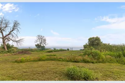 138 E Front Street, Marquette, WI 53947 - Photo 37