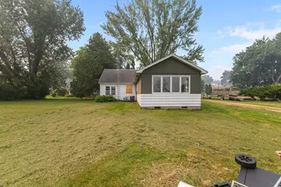 138 E Front Street, Marquette, WI 53947 - Photo 57