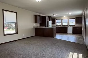 135 Maple St, Reedsburg, WI 53953 - Photo 13