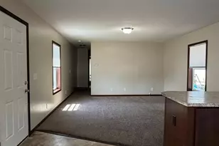135 Maple St, Reedsburg, WI 53953 - Photo 11