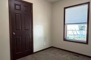 135 Maple St, Reedsburg, WI 53953 - Photo 25
