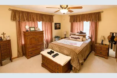 1352 Windsor Circle, Watertown, WI 53098 - Photo 15