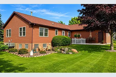 1352 Windsor Circle, Watertown, WI 53098 - Photo 5