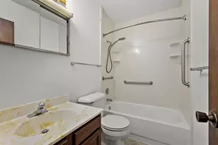 3906 Rolling Hill Dr, Middleton, WI 53562 - Photo 29