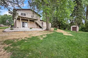 3906 Rolling Hill Dr, Middleton, WI 53562 - Photo 5