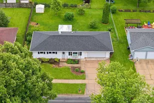 1520 N Pontiac Dr, Janesville, WI 53545 - Photo 47