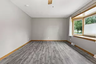 1520 N Pontiac Dr, Janesville, WI 53545 - Photo 5