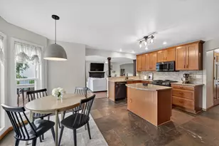 405 Meadow View Ln, DeForest, WI 53532 - Photo 19