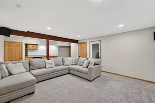405 Meadow View Ln, DeForest, WI 53532 - Photo 41