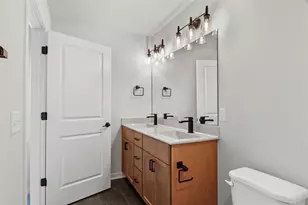 142 S 8th St, Janesville, WI 53536 - Photo 19