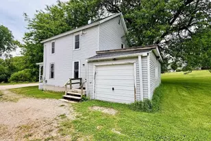 495 E John St, Markesan, WI 53946 - Photo 5