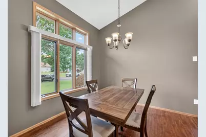 467 Sherbrooke Drive, Sun Prairie, WI 53590 - Photo 7
