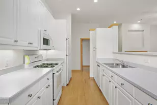 533 W Main Street, Madison, WI 53703 - Photo 15