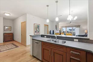 555 S Midvale Blvd, Madison, WI 53711 - Photo 5