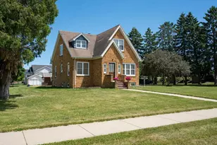 1145 N Bird St, Sun Prairie, WI 53590 - Photo 3