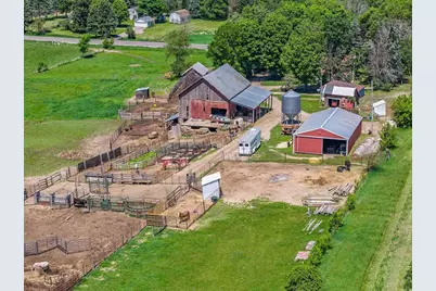 E9837 County Rd W Road, North Freedom, WI 53913 - Photo 31