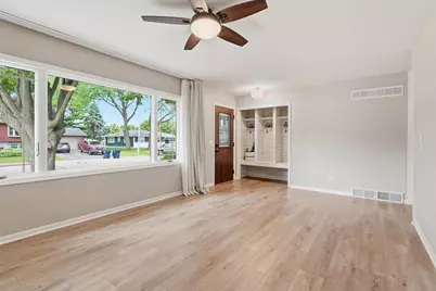 319 Meadowlark Circle, Deerfield, WI 53531 - Photo 5