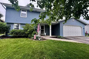 1115 Hiawatha Dr, Beaver Dam, WI 53916 - Photo 3