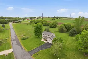 8600 Ellington Way, Middleton, WI 53562 - Photo 3