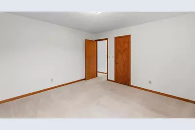 676 E Oak Street, Juneau, WI 53039 - Photo 13