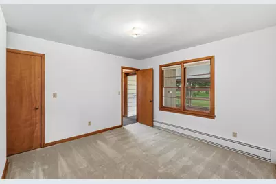 676 E Oak Street, Juneau, WI 53039 - Photo 15