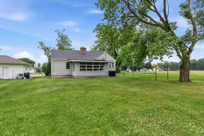 676 E Oak Street, Juneau, WI 53039 - Photo 25