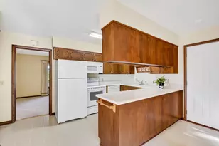 5 Parklawn Pl, Madison, WI 53705 - Photo 17
