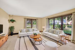 5 Parklawn Pl, Madison, WI 53705 - Photo 9