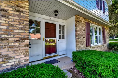 5 Parklawn Place, Madison, WI 53705 - Photo 5