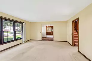 5 Parklawn Pl, Madison, WI 53705 - Photo 39