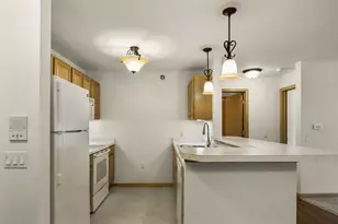 6801 Parkside Cir, Windsor, WI 53532 - Photo 17