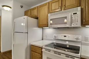 6801 Parkside Cir, Windsor, WI 53532 - Photo 19