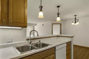 6801 Parkside Cir, Windsor, WI 53532 - Photo 21