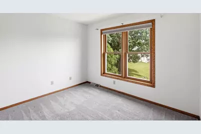 W169N10806 Redwood Lane, Germantown, WI 53022 - Photo 35