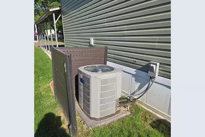 W5655 State Road 33 #16, La Crosse, WI 54601 - Photo 5