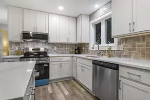2542 Brown Deer Rd, Stoughton, WI 53589 - Photo 11